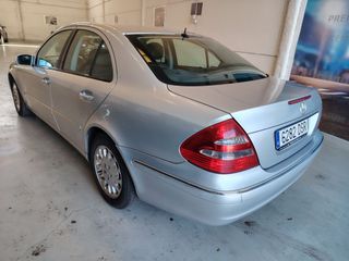 Mercedes-Benz Clase E 2005