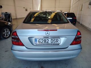 Mercedes-Benz Clase E 2005