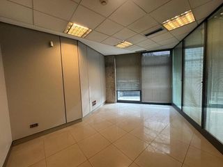 Local comercial en alquiler en Cuatro Caminos - Plaza de la Cubela en Coruña (A)