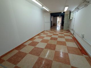 Local comercial en venta en Las Lagunas en Mijas