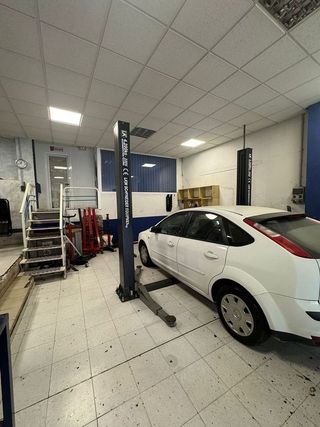 Local comercial en venta en Barbastro