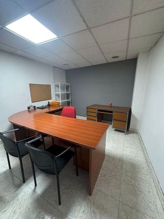 Local comercial en venta en Barbastro