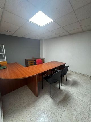 Local comercial en venta en Barbastro