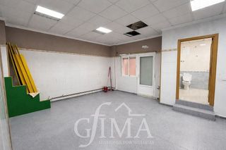 Local comercial en alquiler en Tomelloso