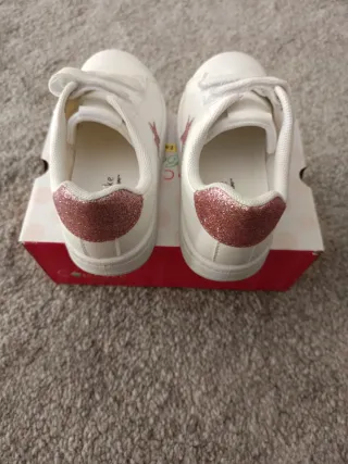 Zapatillas niña estrellas rosa y blanco