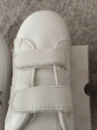Zapatillas niña estrellas rosa y blanco