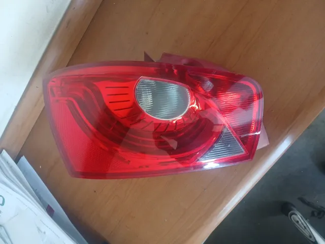 Piloto trasero izquierdo Ibiza 2010