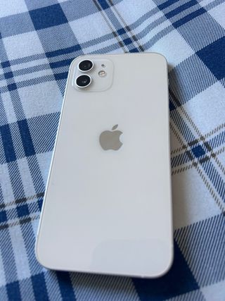 iPhone 12 en excelentes condiciones