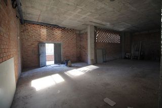 Local comercial en venta en El Bajondillo en Torremolinos