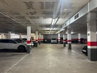 Garaje en venta en El Castell-Poble Vell en Castelldefels