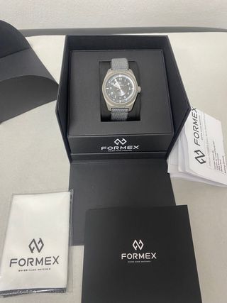 Reloj Formex Field