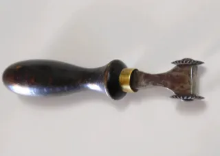 Marcador de Puntadas Doble