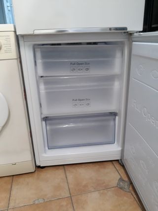 Nevera Samsung y Lavadora Bosch