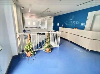 Local comercial en alquiler en Colores - Entreparques en Sevilla