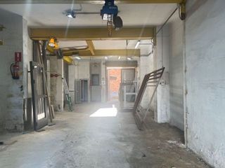 Local comercial en venta en Fondo en Santa Coloma de Gramanet