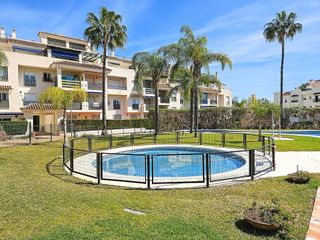Piso en alquiler en Nueva Andalucía centro en Marbella