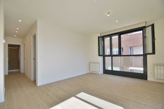 Piso en alquiler en Palos de Moguer en Madrid