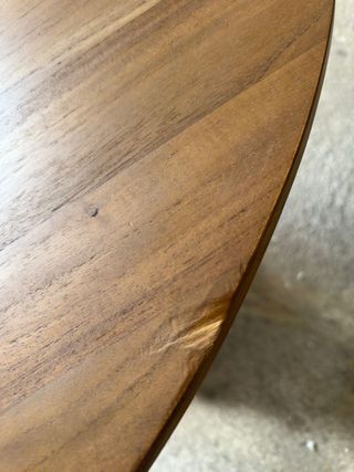 Mesa redonda Jeanette teca maciza