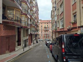 Local comercial en venta en Numancia - San Fernando en Santander