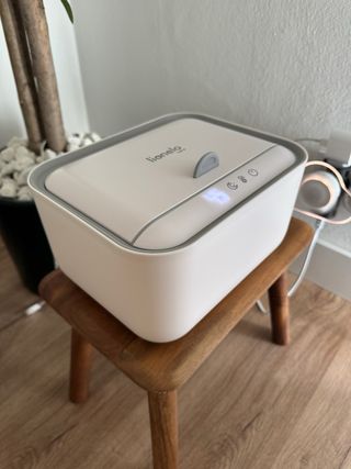 Calienta toallitas Lionelo