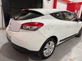 Renault Megane Mégane Coupé Dynamique dCi 110 CV eco2