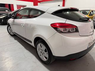 Renault Megane Mégane Coupé Dynamique dCi 110 CV eco2