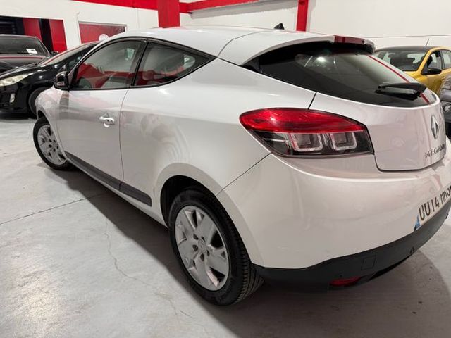 Renault Megane Mégane Coupé Dynamique dCi 110 CV eco2