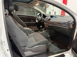 Renault Megane Mégane Coupé Dynamique dCi 110 CV eco2