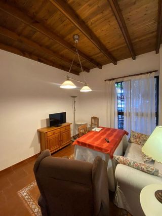 Piso en alquiler en Tres Huertas - El Torrejón - El Cerezo en Sevilla