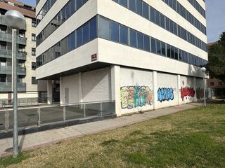 Local comercial en alquiler en Cascajos - Piqueras en Logroño