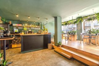 Local comercial en venta en Barri del Mar - Ribes Roges en Vilanova i La Geltrú