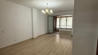 Piso en venta en Ermitagaña - Mendebaldea en Pamplona