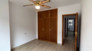 Piso en venta en Ermitagaña - Mendebaldea en Pamplona