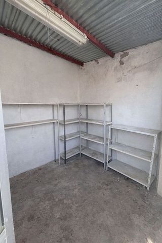 Local comercial en venta en Guillena