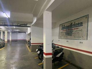 Garaje en alquiler en Sant Pere, Santa Caterina i la Ribera en Barcelona