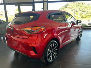 CLIO TECHNO FULL EXTRAS AÑO 2024 13.000KM