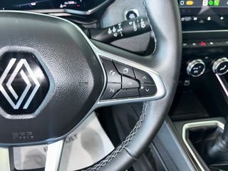 CLIO TECHNO FULL EXTRAS AÑO 2024 13.000KM