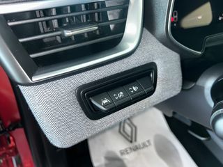 CLIO TECHNO FULL EXTRAS AÑO 2024 13.000KM