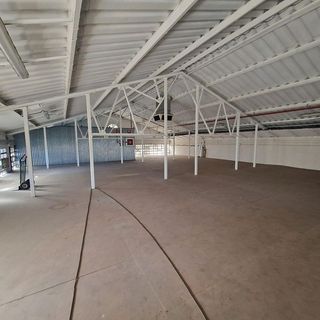 Local comercial en venta en Sudeste Industrial en Fuenlabrada