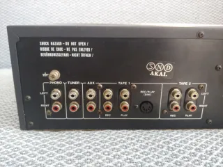 Akai AM-2250 Amplificador Integrado Estéreo