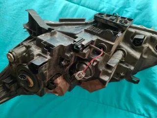 Faro Nissan Qashqai J11