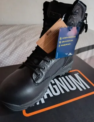 Botas Magnum Strike Force 8.0 WP Negras