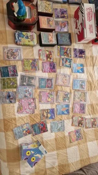 Pokemon TCG - Cartas y Accesorios