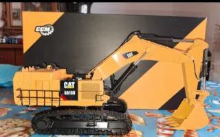 Caterpillar 6015B CCM 1:48 Yanmar 1:50