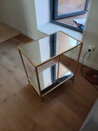 Mesita auxiliar latón y espejo