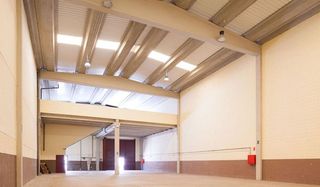 Nave industrial en alquiler en Abrera