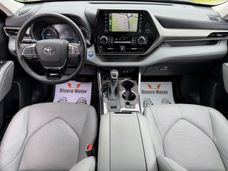 Toyota Highlander 2.5 Advance P. Met. Techo Panorámico