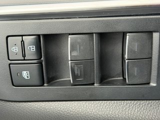 Toyota Highlander 2.5 Advance P. Met. Techo Panorámico