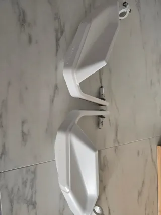 Paramanos Husqvarna Norden 901 Expedition