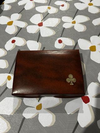 Cartas y dados de lujo